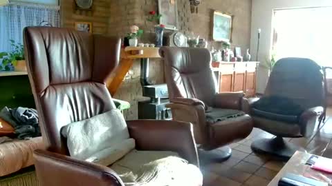 Snapshot of johan7_heet chatting on 12/20/24, 01:11 johan7 heet online show from 12/20/24, 01:11