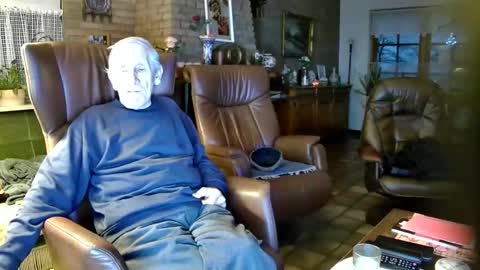 Snapshot of johan7_heet chatting on 12/28/24, 03:59 johan7 heet online show from 12/28/24, 03:59