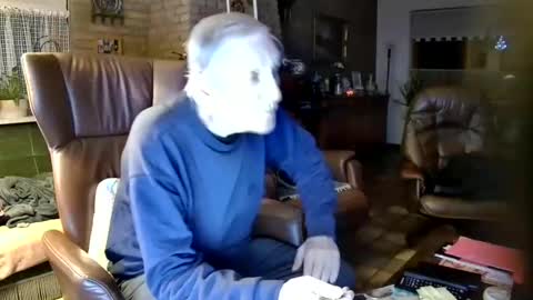 Snapshot of johan7_heet chatting on 12/28/24, 07:33 johan7 heet online show from 12/28/24, 07:33