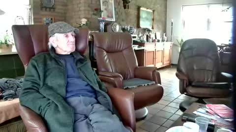 Snapshot of johan7_heet chatting on 12/30/24, 11:59 johan7 heet online show from 12/30/24, 11:59