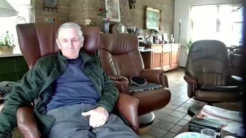 Snapshot of johan7_heet chatting on 12/31/24, 12:46 johan7 heet online show from 12/31/24, 12:46