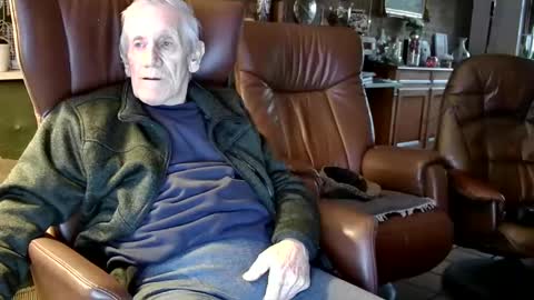 Snapshot of johan7_heet chatting on 01/02/25, 03:51 johan7 heet online show from 01/02/25, 03:51