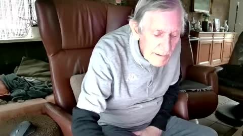 Snapshot of johan7_heet chatting on 01/23/25, 03:32 johan7 heet online show from 01/23/25, 03:32