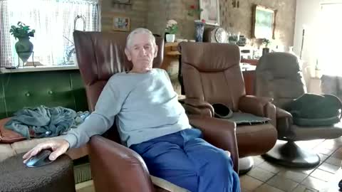 Snapshot of johan7_heet chatting on 09/15/25, 03:56 johan7 heet online show from 09/15/25, 03:56