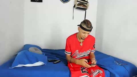 johan_and_antonella online show from 12/16/25, 06:02