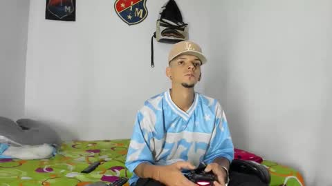 johan_and_antonella online show from 01/15/26, 09:51