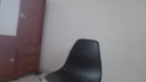 Snapshot of johan_kitten chatting on 05/17/26, 01:29 johan online show from 05/17/26, 01:29