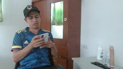 Snapshot of johan_kitten chatting on 06/03/26, 06:57 johan online show from 06/03/26, 06:57