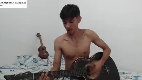 Snapshot of johan_mancini_r chatting on 01/04/25, 12:59 johan_mancini_r online show from 01/04/25, 12:59