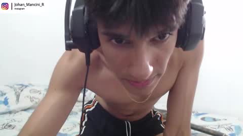 Snapshot of johan_mancini_r chatting on 01/10/25, 08:15 johan_mancini_r online show from 01/10/25, 08:15