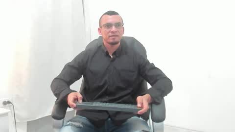 johan online show from 11/08/25, 04:23