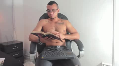 johan online show from 11/22/25, 01:21