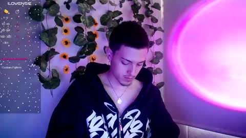 Snapshot of johan_parker222 chatting on 09/20/25, 06:53 johan_parker222 online show from 09/20/25, 06:53