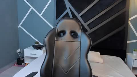 Johan Williams online show from 02/25/25, 05:52