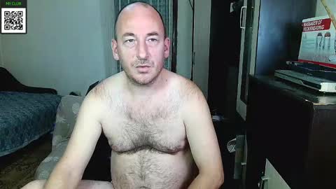 Snapshot of johanbarker chatting on 12/24/24, 08:00 Johan online show from 12/24/24, 08:00