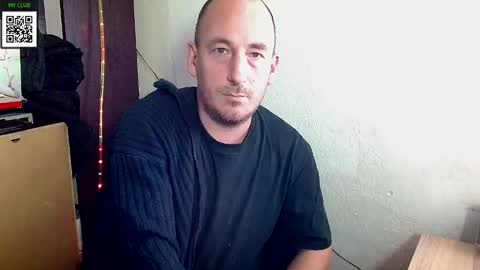 Snapshot of johanbarker chatting on 12/26/24, 02:48 Johan online show from 12/26/24, 02:48