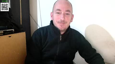 Snapshot of johanbarker chatting on 01/05/25, 07:49 Johan online show from 01/05/25, 07:49