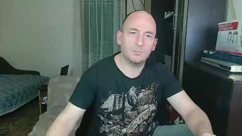 Snapshot of johanbarker chatting on 01/18/25, 12:26 Johan online show from 01/18/25, 12:26