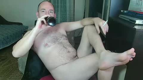 Snapshot of johanbarker chatting on 01/18/25, 03:27 Johan online show from 01/18/25, 03:27