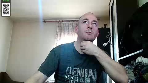 Snapshot of johanbarker chatting on 02/10/25, 11:15 Johan online show from 02/10/25, 11:15