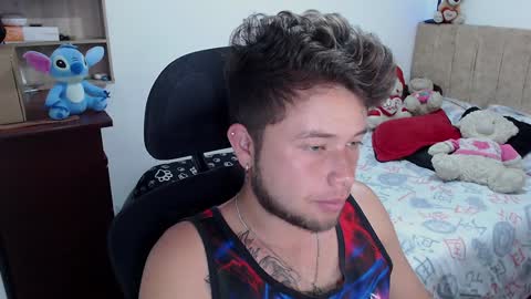 Snapshot of johanleonsweetboy chatting on 12/15/24, 06:18 JOHAN independient model online show from 12/15/24, 06:18