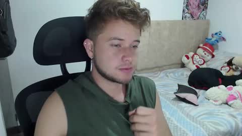 Snapshot of johanleonsweetboy chatting on 01/03/25, 05:06 JOHAN independient model online show from 01/03/25, 05:06