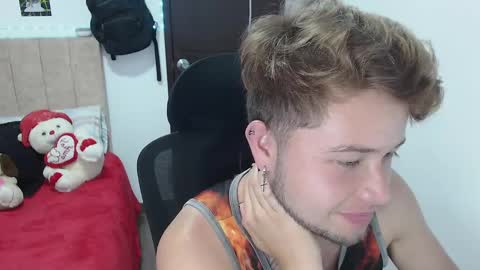 Snapshot of johanleonsweetboy chatting on 01/24/25, 07:39 JOHAN independient model online show from 01/24/25, 07:39