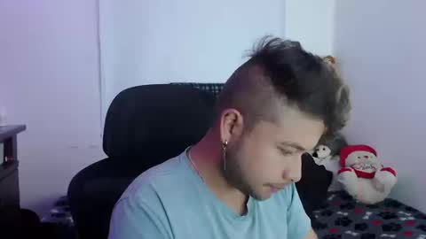 Snapshot of johanleonsweetboy chatting on 09/15/25, 03:01 JOHAN independient model online show from 09/15/25, 03:01