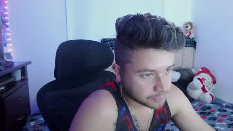 Snapshot of johanleonsweetboy chatting on 09/16/25, 02:51 JOHAN independient model online show from 09/16/25, 02:51