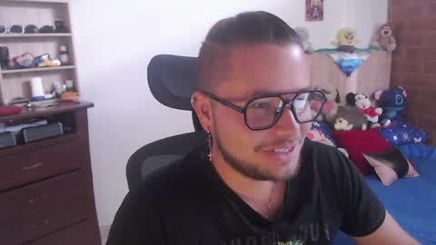 Snapshot of johanleonsweetboy chatting on 06/01/26, 03:58 JOHAN independient model online show from 06/01/26, 03:58