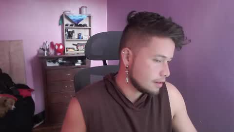 JOHAN independient model online show from 07/26/26, 07:54