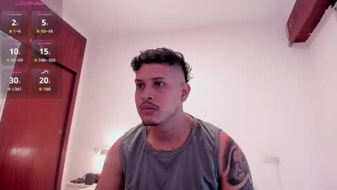 Snapshot of johansmith__ chatting on 05/18/26, 11:27 Johan Smith online show from 05/18/26, 11:27