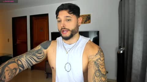 Snapshot of johatsu chatting on 12/21/24, 11:13 King - online show from 12/21/24, 11:13