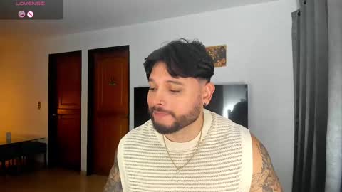 Snapshot of johatsu chatting on 01/04/25, 01:42 King - online show from 01/04/25, 01:42