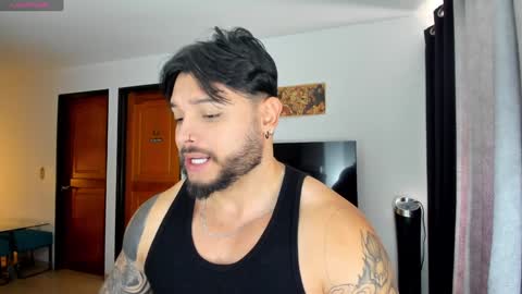 Snapshot of johatsu chatting on 01/16/25, 01:25 King - online show from 01/16/25, 01:25