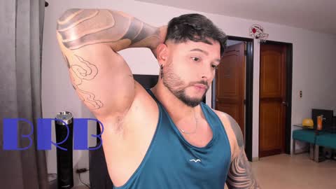 Snapshot of johatsu chatting on 01/19/25, 11:00 King - online show from 01/19/25, 11:00