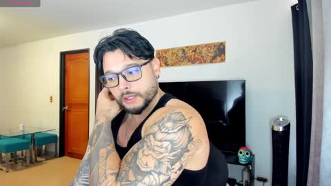 Snapshot of johatsu chatting on 02/03/25, 02:13 King - online show from 02/03/25, 02:13