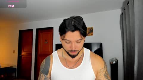 Snapshot of johatsu chatting on 02/26/25, 12:05 King - online show from 02/26/25, 12:05