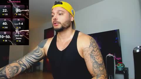 Snapshot of johatsu chatting on 10/31/25, 12:00 King - online show from 10/31/25, 12:00