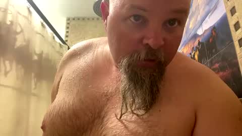 Snapshot of john40a chatting on 02/28/25, 02:53 John online show from 02/28/25, 02:53