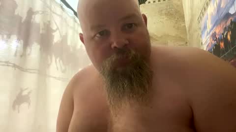 Snapshot of john40a chatting on 09/14/25, 04:33 John online show from 09/14/25, 04:33