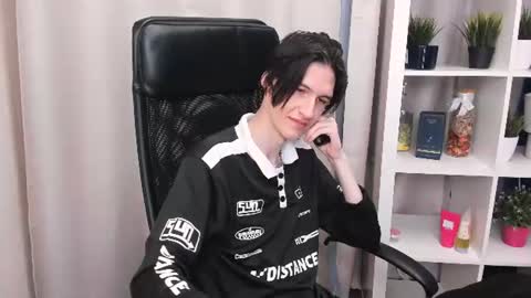 john__strong online show from 06/21/26, 03:47