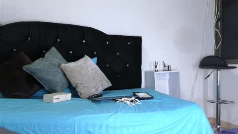 John  online show from 09/26/25, 11:03