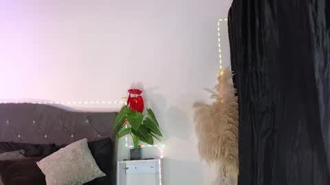 John  online show from 04/11/26, 12:09