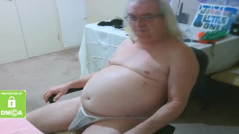 Snapshot of john_little_one chatting on 01/28/25, 07:53 JOHN online show from 01/28/25, 07:53