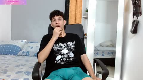 Snapshot of john_ssnow29 chatting on 12/19/24, 06:12 john_ssnow29 online show from 12/19/24, 06:12