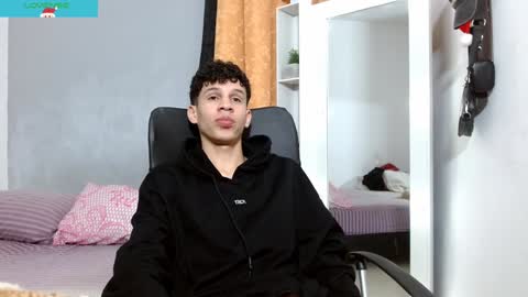 Snapshot of john_ssnow29 chatting on 12/29/24, 06:49 john_ssnow29 online show from 12/29/24, 06:49