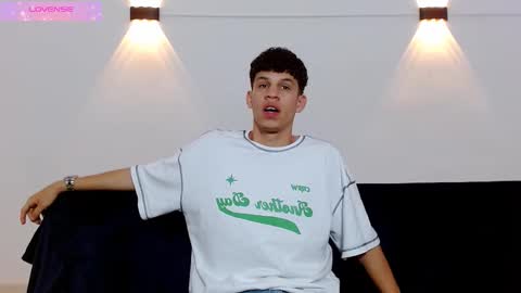 Snapshot of john_ssnow29 chatting on 09/11/25, 10:37 john_ssnow29 online show from 09/11/25, 10:37