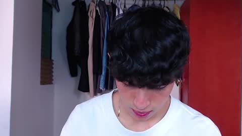 John Vichenso online show from 09/12/25, 09:37