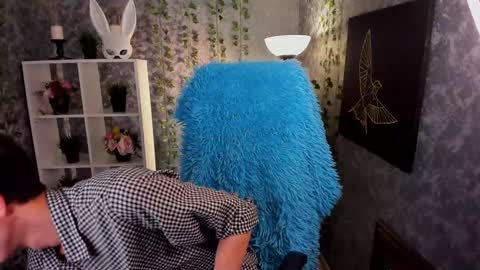 Snapshot of john_weasley chatting on 12/21/24, 08:43 John online show from 12/21/24, 08:43